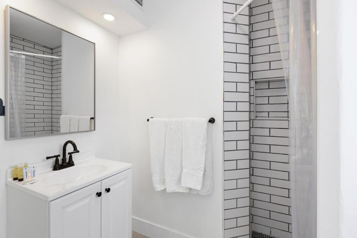 פורט לודרדייל Charming 2 Bedroom Apartment In Victoria Park מראה חיצוני תמונה