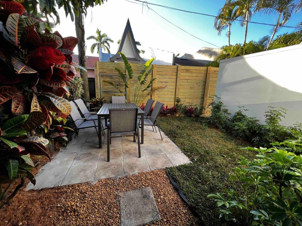 פורט לודרדייל Charming 2 Bedroom Apartment In Victoria Park מראה חיצוני תמונה