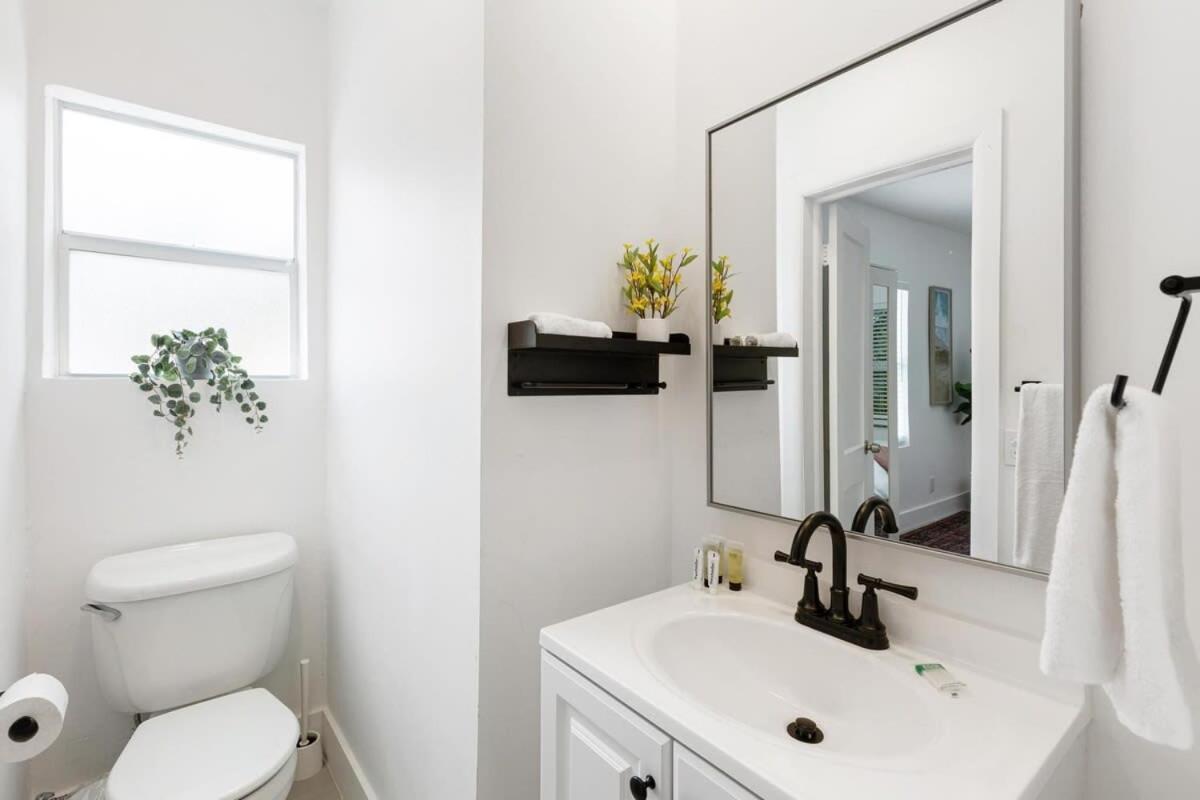 פורט לודרדייל Charming 2 Bedroom Apartment In Victoria Park מראה חיצוני תמונה